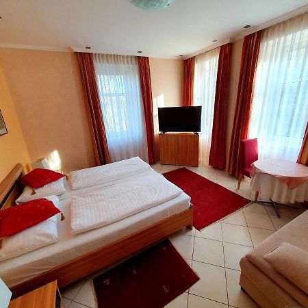 Hotel Hotwagner Maria Enzersdorf Kültér fotó